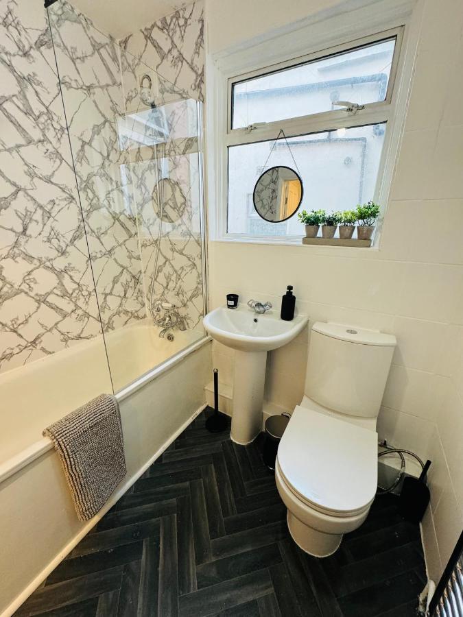 2 Bedrooms House Near Central London Bagian luar foto