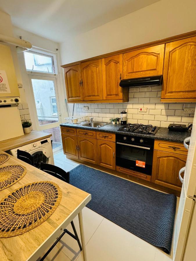 2 Bedrooms House Near Central London Bagian luar foto